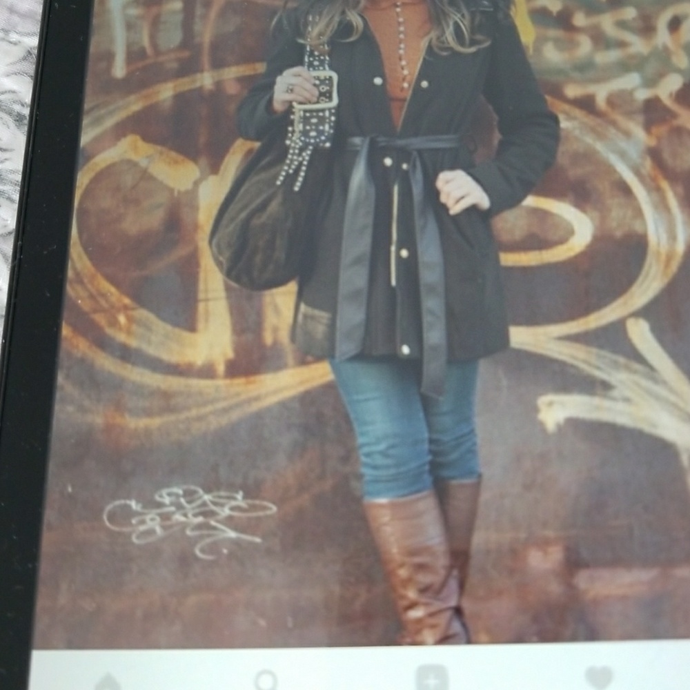 Magnetic-closure Guess by Marciano suede bag